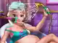 खेल गर्भवती बर्फ की रानी स्नान देखभाल ऑनलाइन